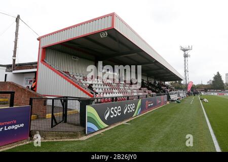 Vista generale del terreno durante l'Arsenal Women vs Brighton & Hove Albion Women, fa Women's Super League Football al Meadow Park il 25th novembre 2018 Foto Stock