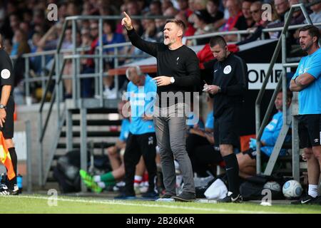 Salford manager Graham Alexander durante Dagenham & Redbridge vs Salford City, Vanarama National League Football al Chigwell Construction Stadium o Foto Stock