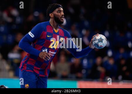 Barcellona, SPAGNA - 29 FEBBRAIO: Dika Mem del FC Barcellona durante la partita della EHF Velux Champions League tra il FC Barcellona e MOL-Pick Szeged al Palau Bl Foto Stock