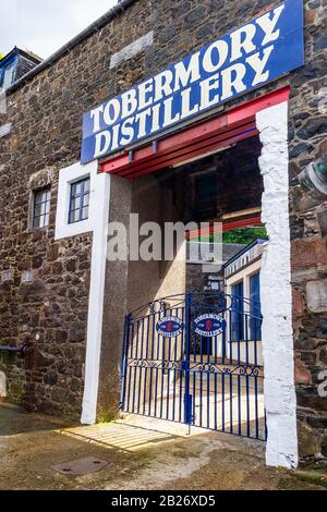 Ingresso Alla Distilleria Di Whisky Tobermory Foto Stock