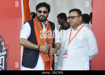 Calcutta, India. 01st Mar, 2020. BJP MP Babul Supriyo durante l'incontro pubblico di Amit Shah a Saheed Minar Ground. (Foto Di Ved Prakash/Pacific Press) Credit: Pacific Press Agency/Alamy Live News Foto Stock