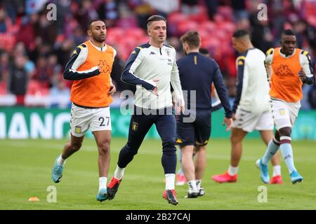 Londra, Regno Unito. 1st marzo 2020. Jack Grealish (10) di Aston Villa si riscalda durante la finale della Carabao Cup tra Aston Villa e Manchester City allo Stadio di Wembley, Londra, domenica 1st marzo 2020. (Credit: Jon Bromley | MI News) La Fotografia può essere utilizzata solo per scopi editoriali di giornali e/o riviste, licenza richiesta per uso commerciale Credit: Mi News & Sport /Alamy Live News Foto Stock