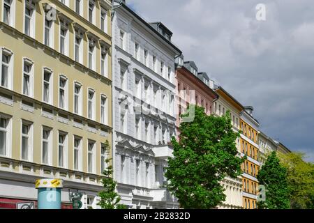 Altbauten, Bergmannstraße, Kreuzberg, Berlino, Germania Foto Stock