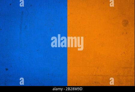 Sfondo astratto di blu e arancio confronto con grunge rugginito texture applicato. Foto Stock