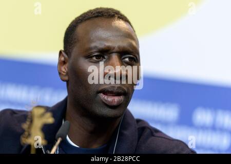 Omar Sy alla conferenza stampa "Police" al Berlinale 2020/70th Festival Internazionale del Film di Berlino presso l'Hotel Grand Hyatt. Berlino, 28 febbraio 2020 | utilizzo in tutto il mondo Foto Stock