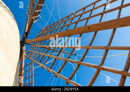 Mulino a vento tradizionale e storico Sa Planeta, Molí de Sa Planeta, nella città di Andratx, Maiorca, Isole Baleari, Spagna, Europa Foto Stock