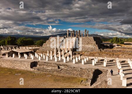 Piramide di Quetzalcoatl, sito archeologico di Tula, sito archeologico di Toltec, stato di Hidalgo, Messico, America centrale Foto Stock