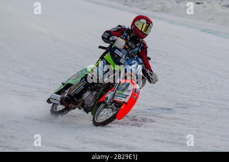 Berlino, Germania. 01st Mar, 2020. Berlino GERMANIA - 1 marzo Johan Weber di Germania in azione durante l'Ice Speedway of Nations presso l'Horst-Dohm-Eisstadion, Berlino, domenica 1 marzo 2020. (Credit: Ian Charles | Mi News) Credit: Mi News & Sport /Alamy Live News Foto Stock