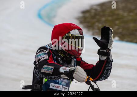 Berlino, Germania. 01st Mar, 2020. Berlino GERMANIA - 1 marzo Johan Weber di Germania celebra durante l'Ice Speedway of Nations presso l'Horst-Dohm-Eisstadion, Berlino, domenica 1 marzo 2020. (Credit: Ian Charles | Mi News) Credit: Mi News & Sport /Alamy Live News Foto Stock