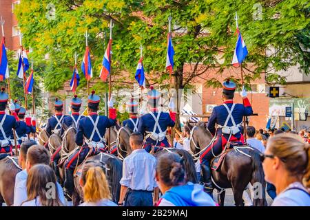 Montevideo, URUGUAY, MARZO - 2020 - Guardia militare come parata di assunzione di Lacalle Pou Herrera come nuovo presidente della repubblica uruguaiana Foto Stock