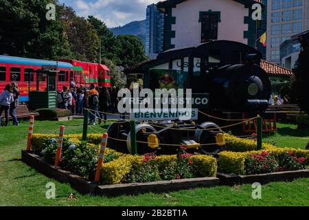 Stazione Usaquen del treno turistico Bogotá Sabana, Turistren, a nord della città, i passeggeri viaggiano in programma turistico per le città vicine, 1 marzo 2020 Foto Stock