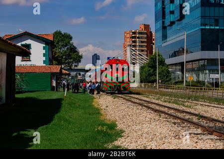 Stazione Usaquen del treno turistico Bogotá Sabana, Turistren, a nord della città, i passeggeri viaggiano in programma turistico per le città vicine, 1 marzo 2020 Foto Stock