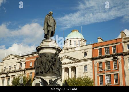 Il monumento Daniel o 'Connell su o'Connell Street, Dublino, Irlanda Foto Stock