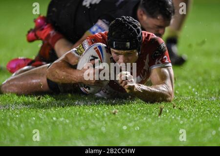 29th Febbraio 2020, Stadio Halliwell Jones, Warrington, Inghilterra; Betfred Super League, Toronto Wolfpack / Saint Helens : Jonny Lomax (6) di St Helens punteggi per farlo 0-10 Foto Stock