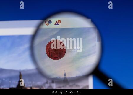 Los Angeles, California, Stati Uniti - 3 marzo 2020: Ruprecht-Karts-Universitat Heidelberg website homepage logo visibile sullo schermo, Illustrativo Foto Stock