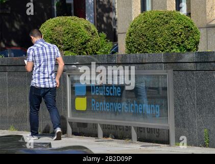 Deutsche Rentenversicherung, Knobelsdorffstrasse e ancora, Westend, Charlottenburg di Berlino, Deutschland Foto Stock