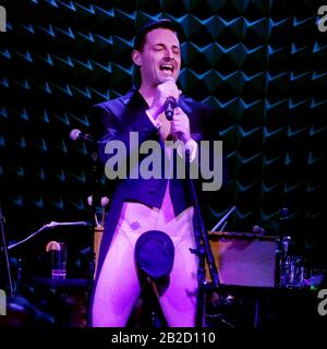 Lo Skivvies in concerto con ospiti speciali al Joe's Pub - Performance. Con: Max Von Essen Dove: New York, New York, Stati Uniti Quando: 31 Jan 2020 Credit: Joseph Marzullo/Wenn.com Foto Stock