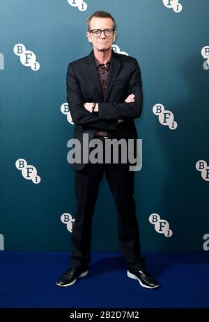 Simon Fisher Turner partecipa alla BFI Fellowship Cena annuale in onore di Tilda Swinton tenuta al Rosewood Hotel di Londra. Foto Stock