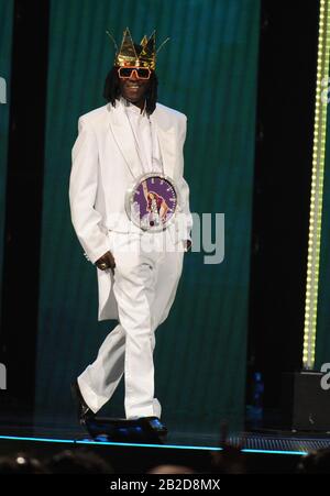 Foto ***Immagine*** Flavor Flav Sparato Da Public Enemy. Las VEGAS, NV - 7 NOVEMBRE 2014: Flavor Flav parla sul palco dei Soul Train Music Awards 2014 alla Orleans Arena il 7 novembre 2014 a Las Vegas, Nevada. FMPG/MediaPunch Foto Stock