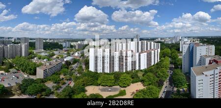 Hochhäuser, Lipschitzallee, Gropiusstadt, Neukoelln, Berlino, Deutschland Foto Stock