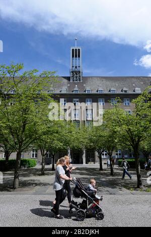 Buergeramt, Rathaus Tiergarten, Mathilde-Jacob-Platz, Moabit di Berlino, Deutschland Foto Stock