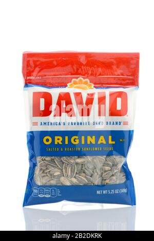 Irvine, CALIFORNIA - 23 MAGGIO 2019: Un pacchetto di David Originale Salato e arrosto Sunflower Seeds, da Conagra Brands. Foto Stock