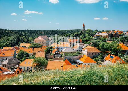 Veszprem medievale città panorama dal castello in Ungheria Foto Stock