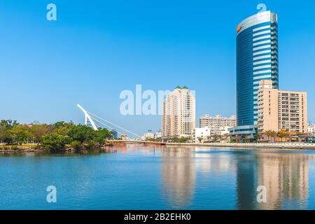 Paesaggio di Tainan canal e sullo skyline della città Foto Stock