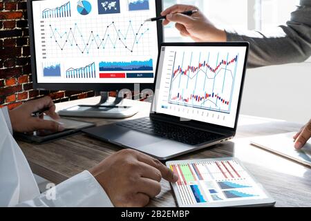 Duro lavoro di analisi dei dati Statistiche Informazioni Business Technology Foto Stock