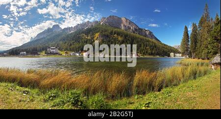Lake in mountain - Misurina Foto Stock