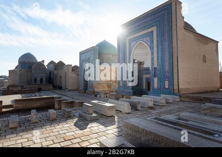 Shah-i-Zinda o Shohizinda (il Re vivente), una necropoli a Samarcanda, Uzbekistan Foto Stock