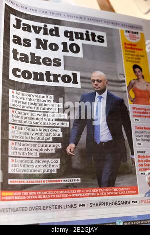 Cancelliere dello scacchiere Sajid 'Janid quits come No 10 prende il controllo' i giornale prima pagina il 14 febbraio 2020 Londra Inghilterra UK Foto Stock