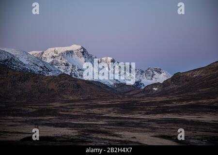 Ultima luce sulle alpi norvegesi Foto Stock