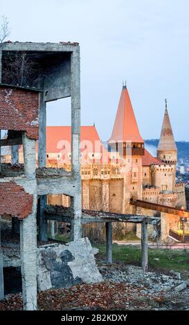 Si è creduto per essere il luogo dove Vlad III di Valacchia comunemente noto come Dracula è stato tenuto prigioniero si trova nella città di Hunedoara Foto Stock