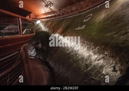 Interno di silo nucleare, Saltojo Museo della Guerra fredda, Lituania Foto Stock