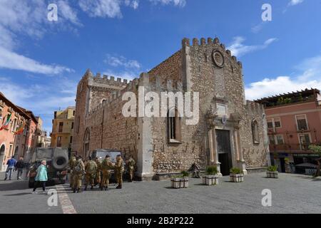 Dom San Nicolo, Domplatz, Taormina, Sizilien, Italien Foto Stock