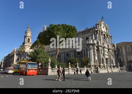 Dom, Piazza Duomo, Catania, Sizilien, Italien Foto Stock