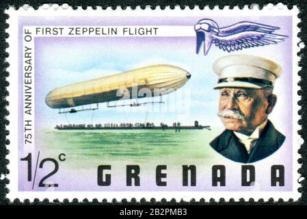 Un francobollo stampato a Grenada, dedicato A Commemorare la 75th Anniv. Del Primo volo Zeppelin, raffigura il conte von Zeppelin. Foto Stock