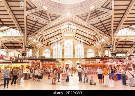 All'interno del Mercato Centrale, Valencia, Spagna Foto Stock