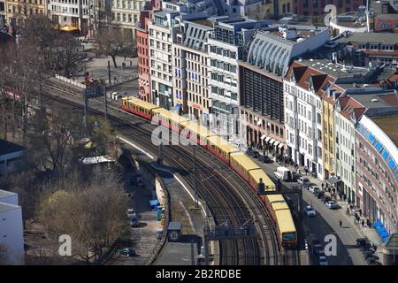 Hackescher Markt, Dircksenstrasse, Mitte, Berlino, Deutschland Foto Stock