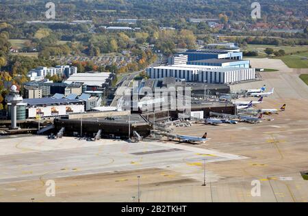 Aeroporto Di Hannover, Terminal, Terminal Buildings, Apron, Langenhagen, Bassa Sassonia, Germania Foto Stock