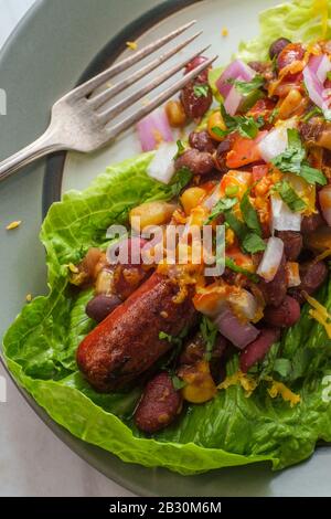 Fantasiosa dieta senza glutine senza chili di lattuga calda con cappuccio Foto Stock