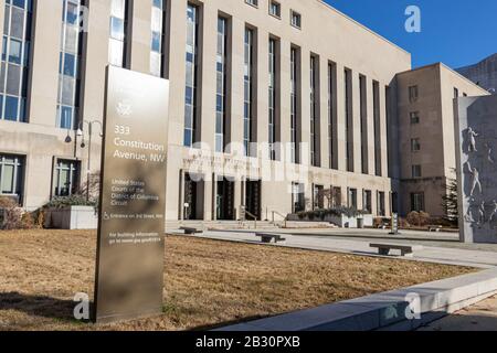 E. Barrett Prettyman United States Courthouse cartello informativo all'ingresso del tribunale federale a Washington, D.C. Foto Stock