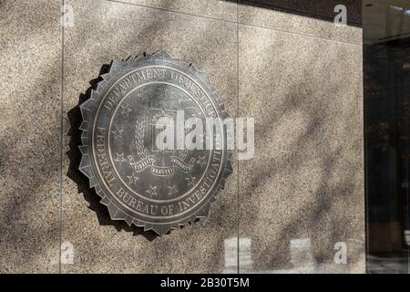 Sigillo del Federal Bureau of Investigation (FBI) al di fuori della loro sede a Washington, D.C. Foto Stock