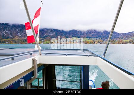 Giro turistico in barca sul lago Wolfgangsee, Austria Foto Stock