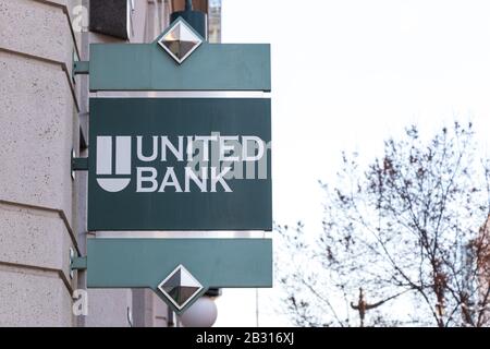 United Bank sign out-front di una filiale di banca a Washington, D.C. Foto Stock