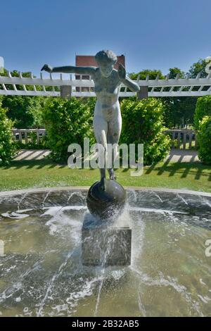 Brunnen, Zeltinger Platz, Frohnau, Reinickendorf, Berlino, Deutschland Foto Stock