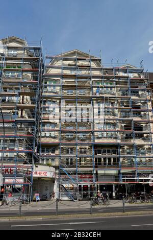 Renovierung, Altbau, Hauptstrasse, Schoeneberg, Berlino, Deutschland Foto Stock