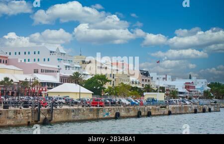 Città colorata di Hamilton in Bermuda Foto Stock