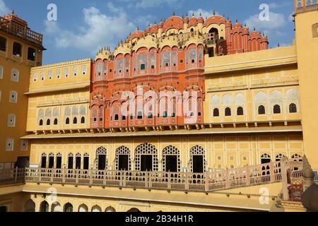Interno del palazzo dei venti, Hawa Mahal, Jaipur, Rajasthan, India Foto Stock